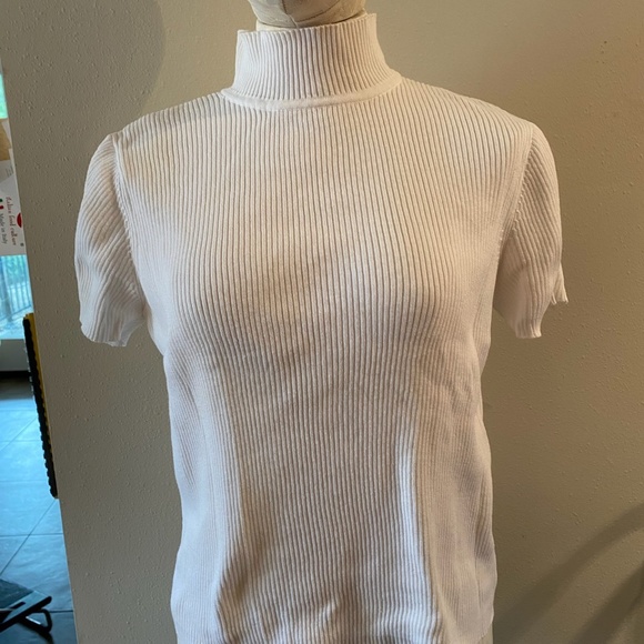 Marsh Landing Tops - Marsh Landing Mock White Short Sleeve 100% Cotton Turtleneck Ribbed Shirt M